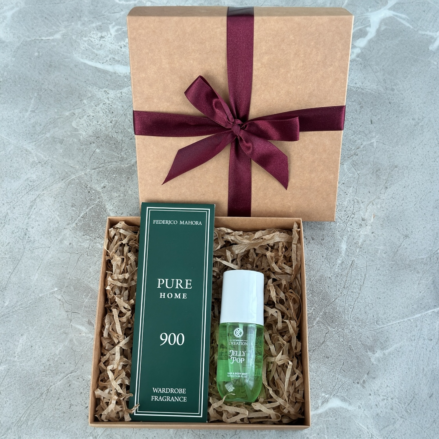 Dovanų rinkinys: Kvapni kūno ir plaukų dulksna + spintos kvapas