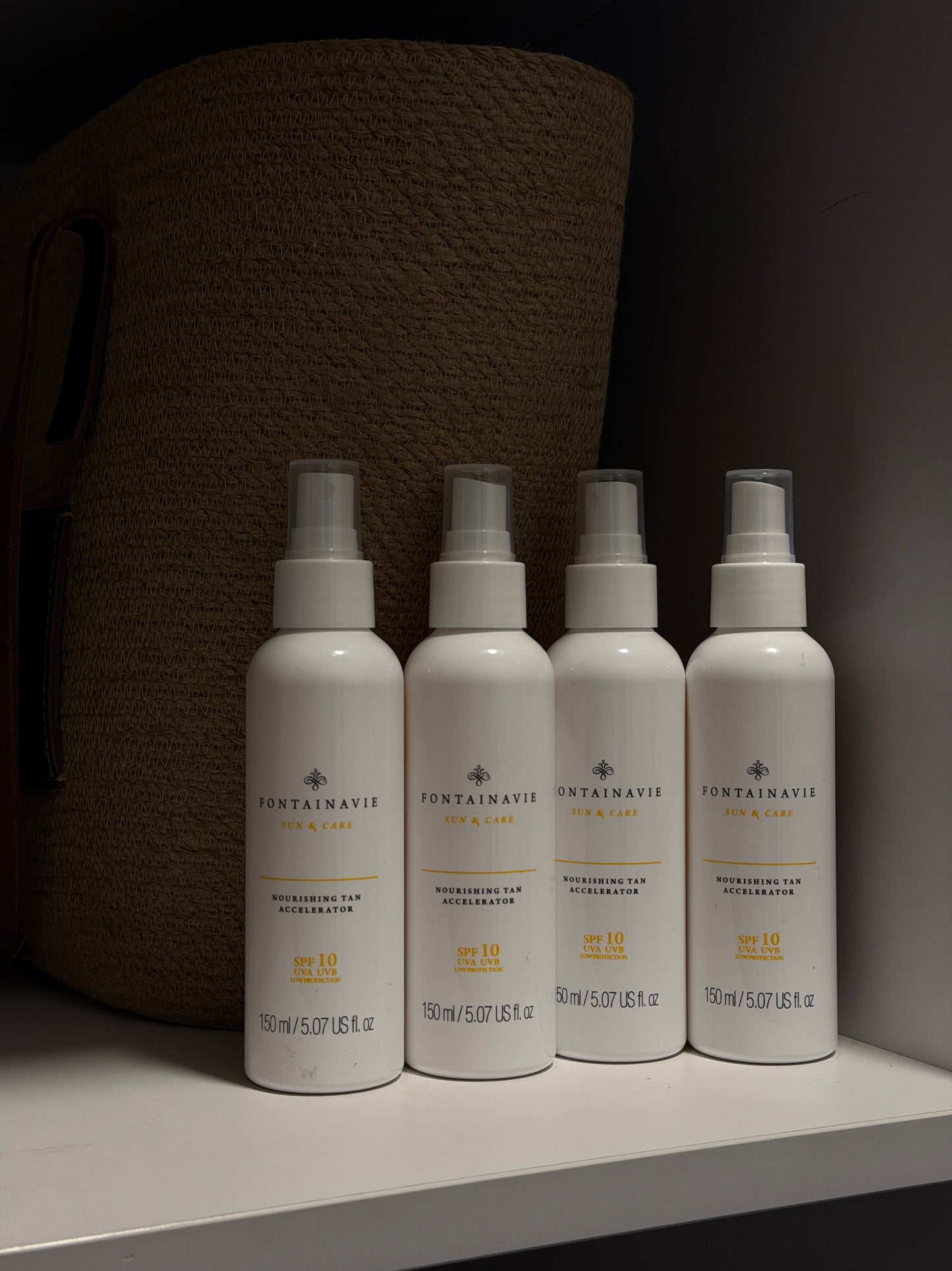 Maitinamoji įdegį skatinanti priemonė SPF10 3in1