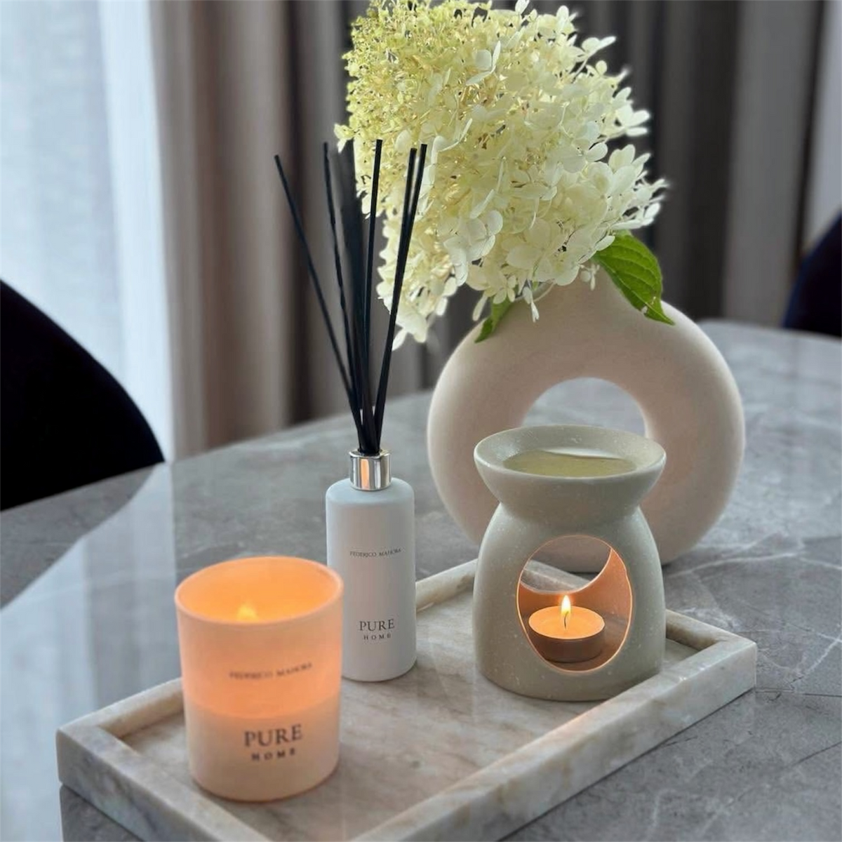 Aliejinis namų kvapas 33 su lazdelėmis HOME RITUAL baltas 100 ml