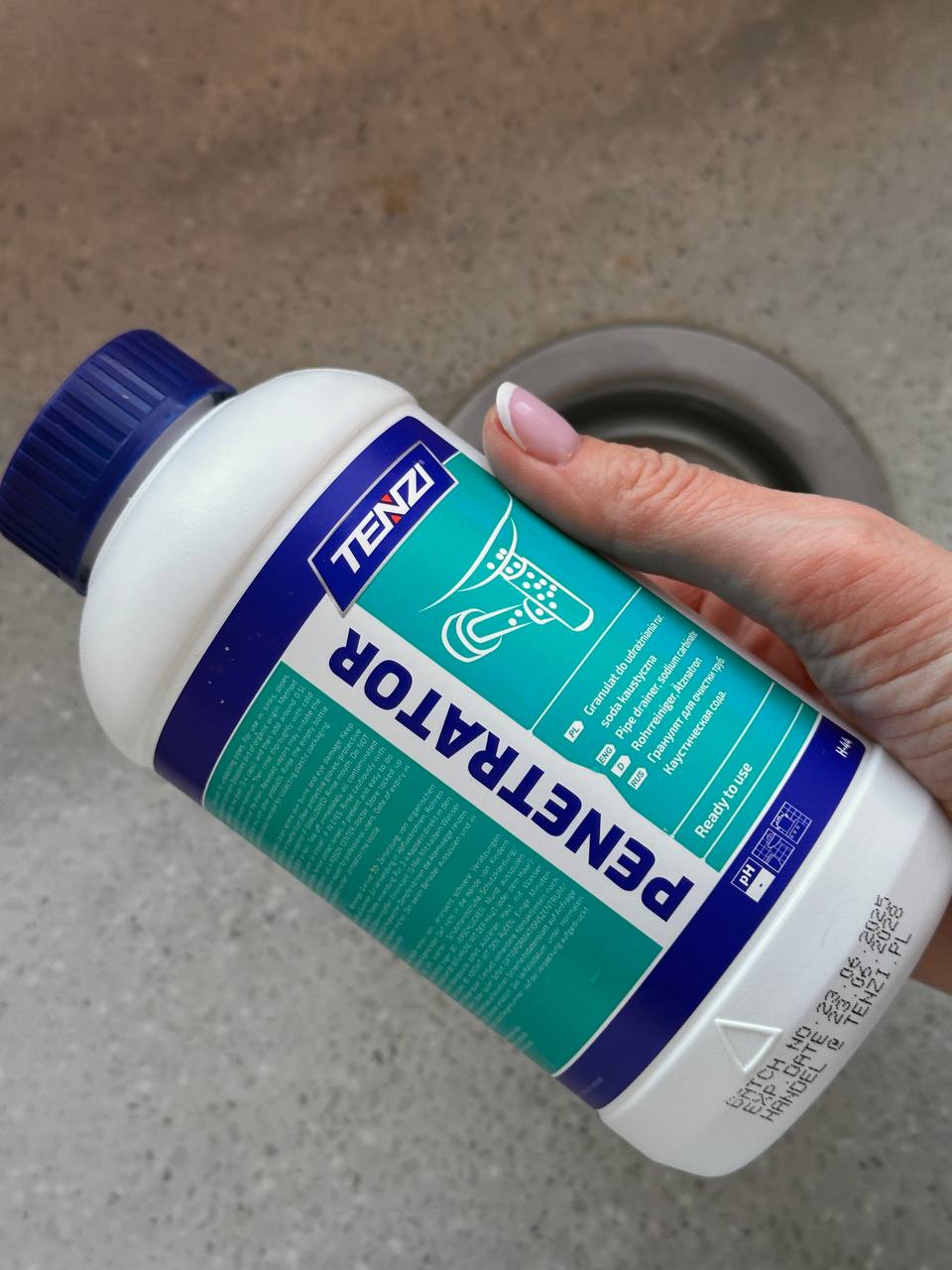 Profesionalus kanalizacijos ir vamzdžių atkimšėjas granulėmis TENZI (500 g)