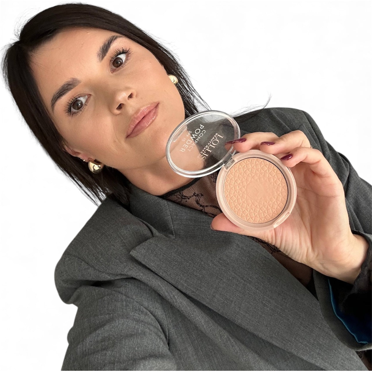 LOLLIS Kompaktinė pudra 01 su SPF15 apsauga