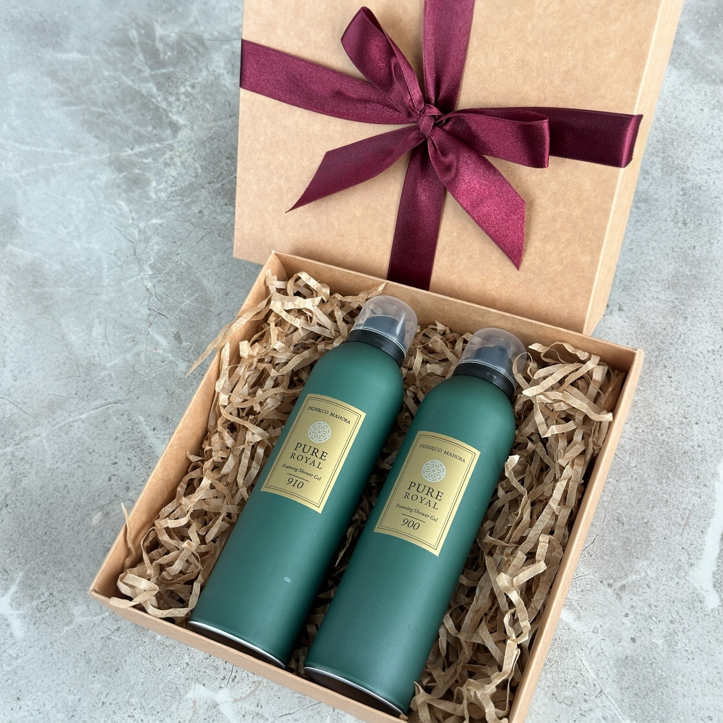 Dovanų rinkinys: dušo putos + dušo putos Jam ir Jai