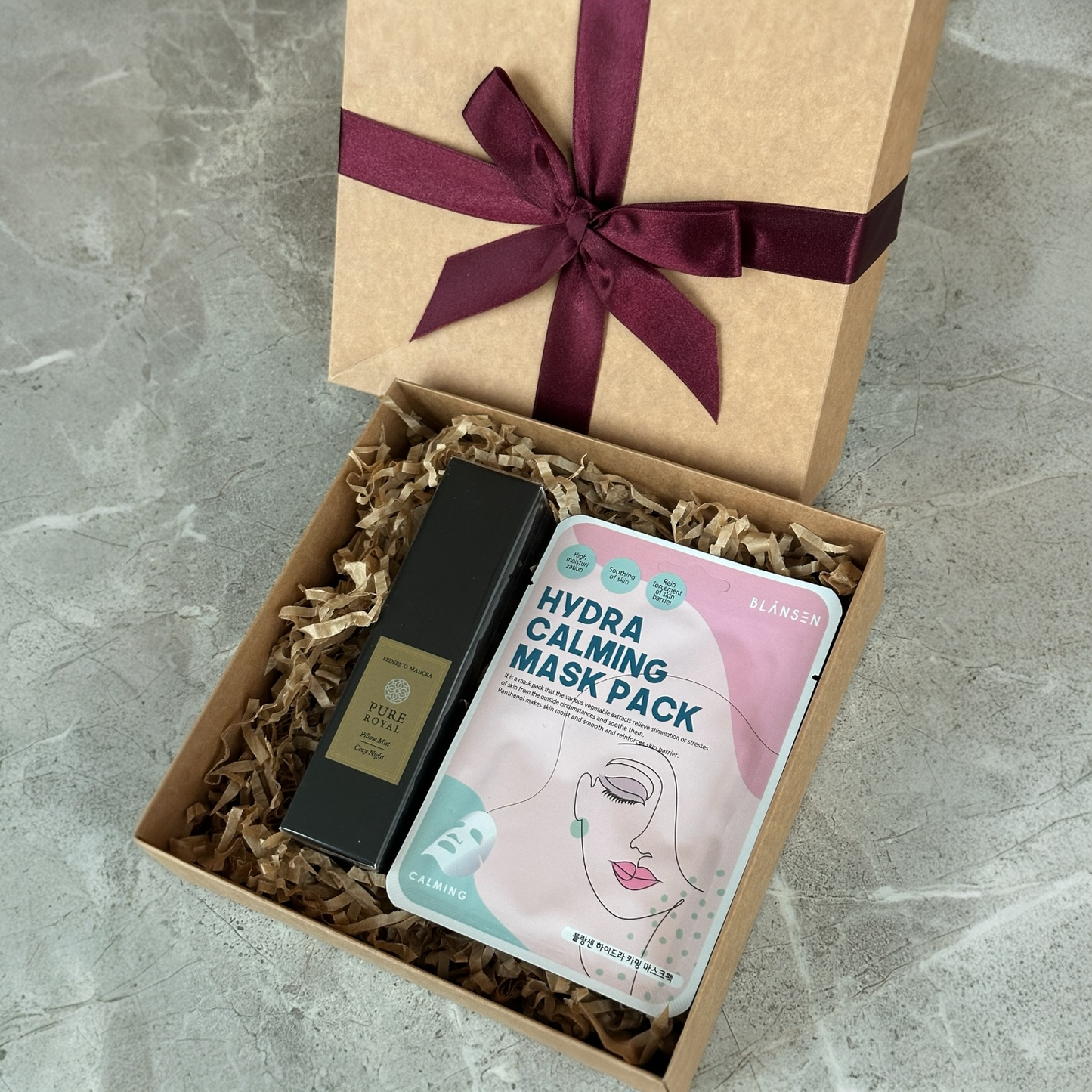 Dovanų rinkinys: Kvapni patalynės dulksna + spintos kvapas