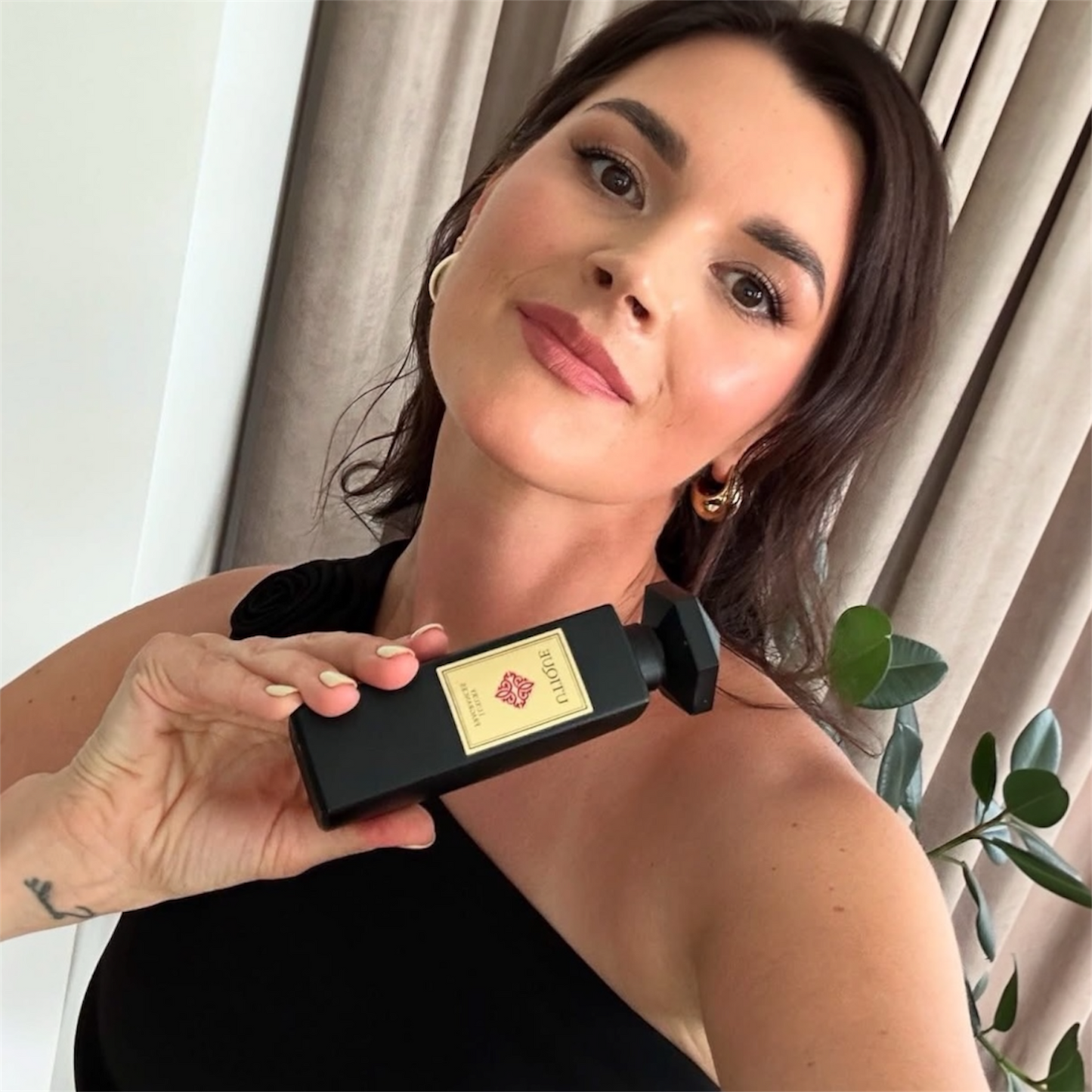 Nišiniai kvepalai Utique RUBY - prabangus unisex rytietiškas aromatas su vanile ir oud