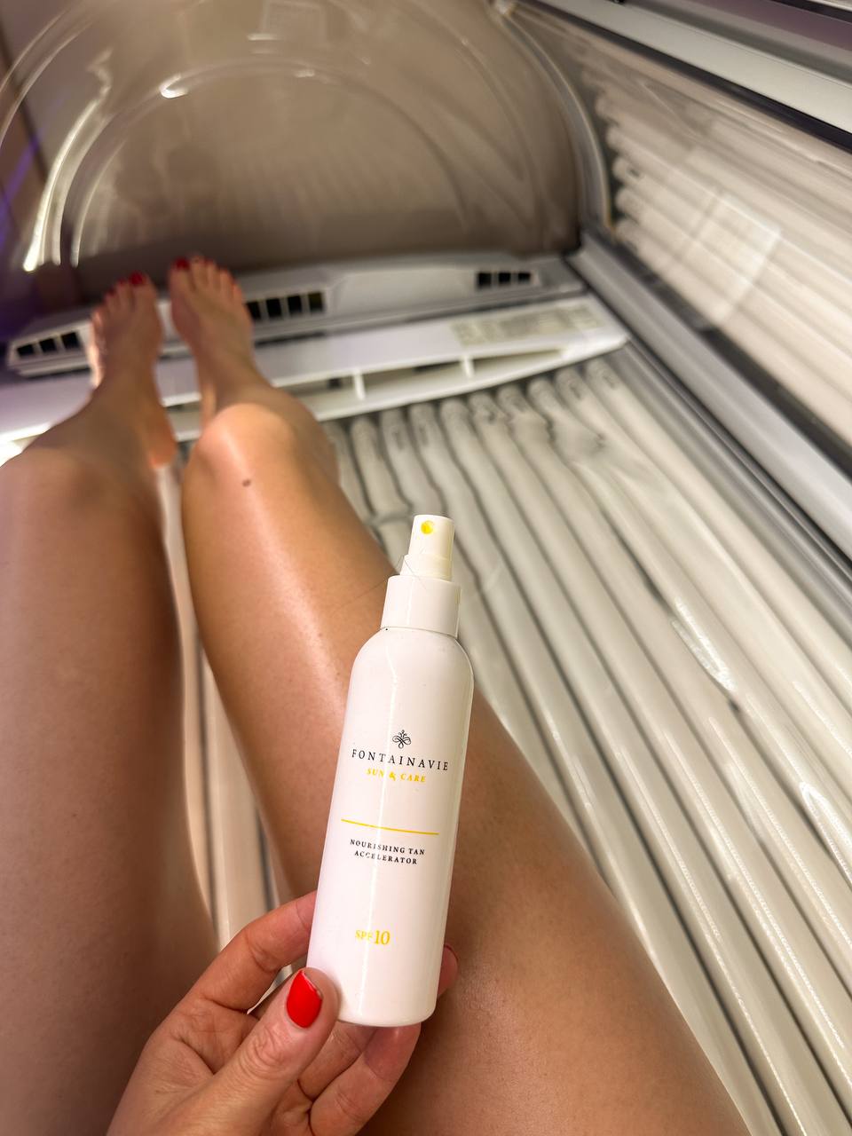 Maitinamoji įdegį skatinanti priemonė SPF10 3in1