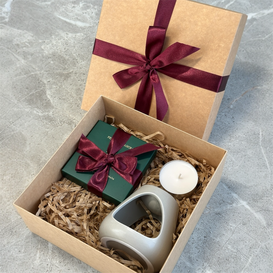 Dovanų rinkinys: Kvapnusis vaškas 900, žvakidė