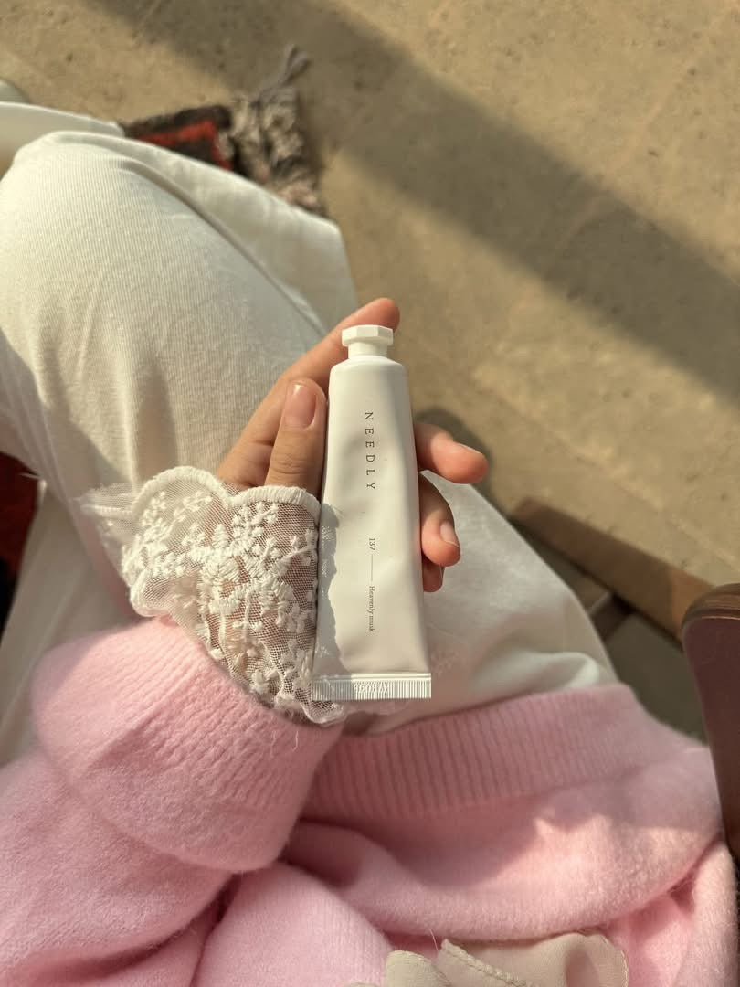 NEEDLY Sensory Hand Cream Heavenly Musk – drėkinantis rankų kremas