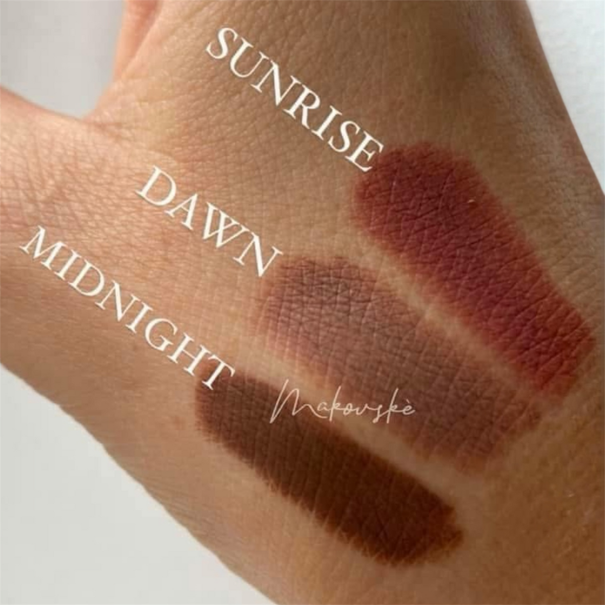 Dovanų rinkinys: Lūpų pieštukas Midnight + lūpų blizgis Classy Lady