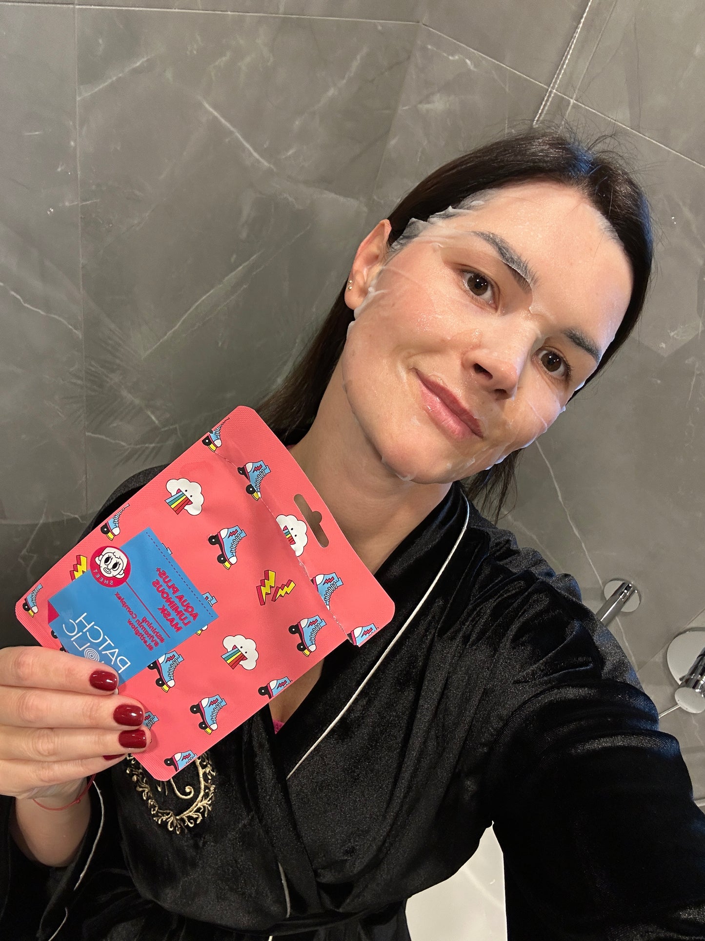 Korėjietiška švytėjimo suteikianti kaukė PATCH HOLIC AQUA PLUS