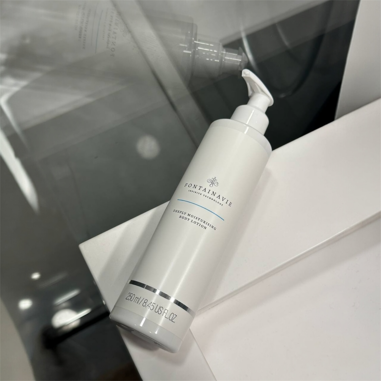 FONTAINAVIE giliai drėkinantis kūno losjonas 250 ml