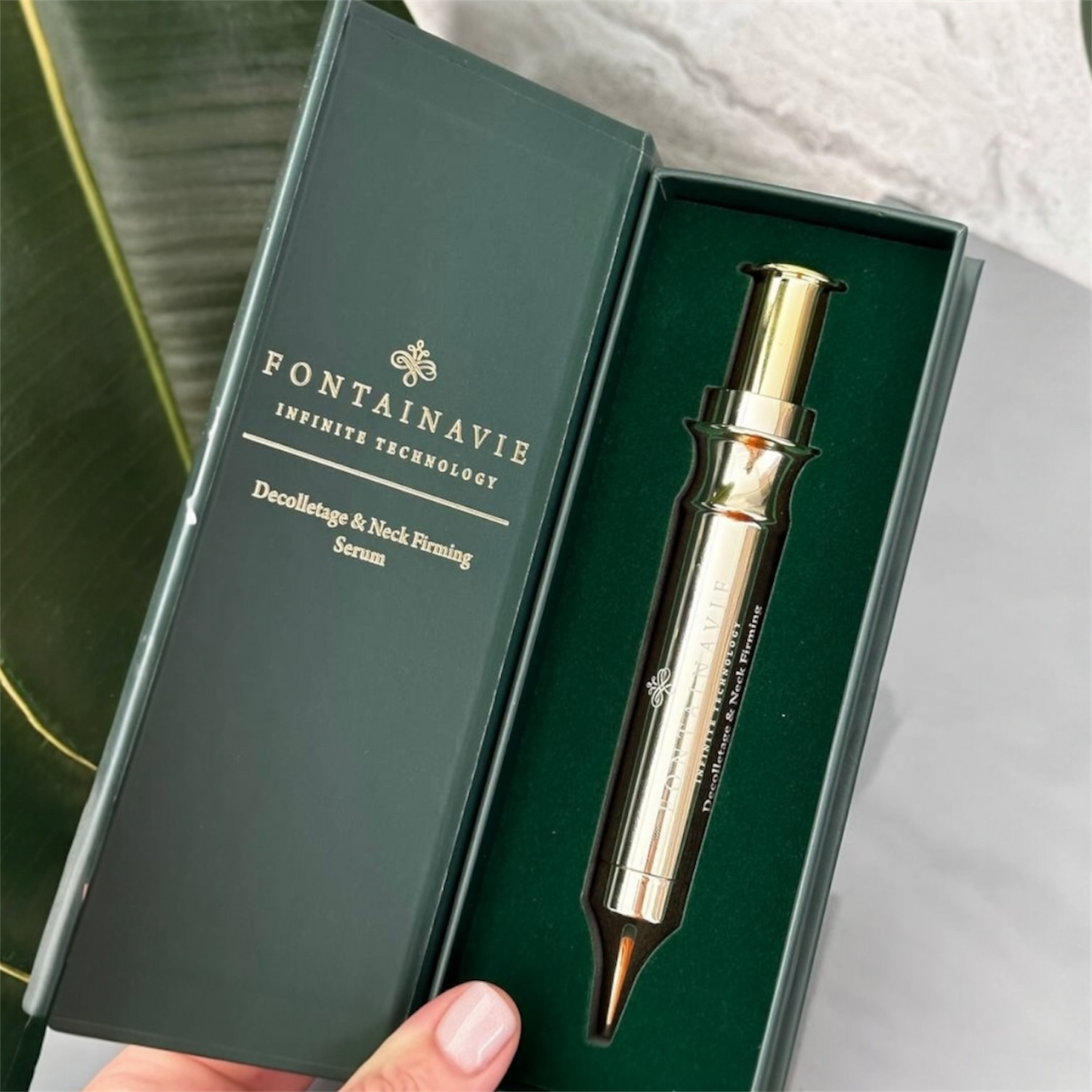 FONTAINAVIE Stangrinamasis serumas dekoltė ir kaklo sričiai