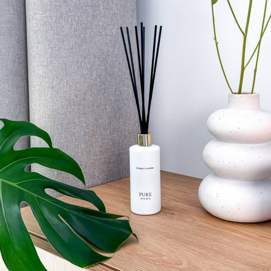 Aliejinis namų kvapas 33 su lazdelėmis HOME RITUAL baltas 100 ml