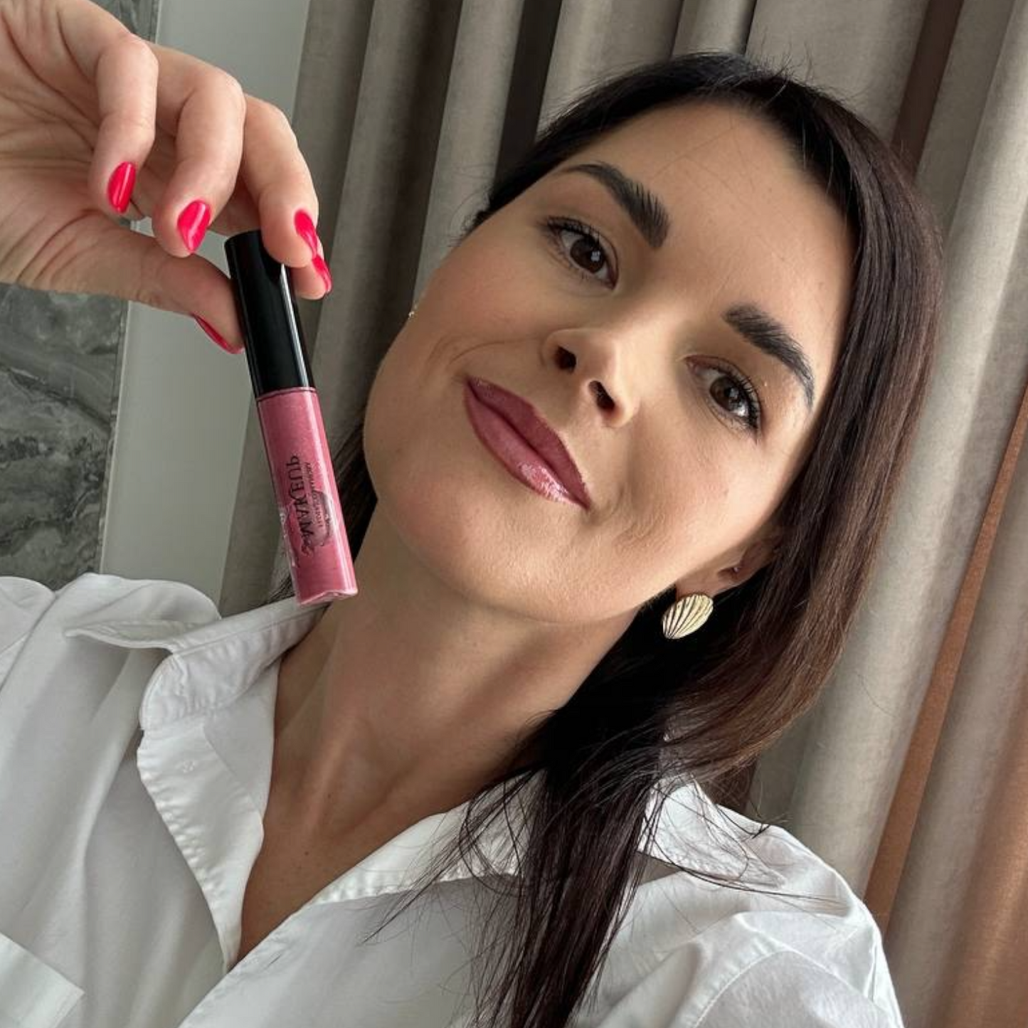 Lūpų blizgis su hialurono rūgštimi RASPBERRY KISS