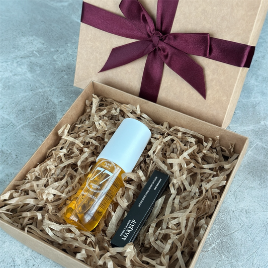 Dovanų rinkinys: Kūno ir plaukų dulksna PURE SUN + lūpų blizgis